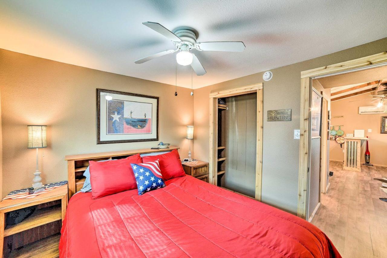 Vibrant Rockport Cottage 4 Mi To Beach And Fishing! 외부 사진